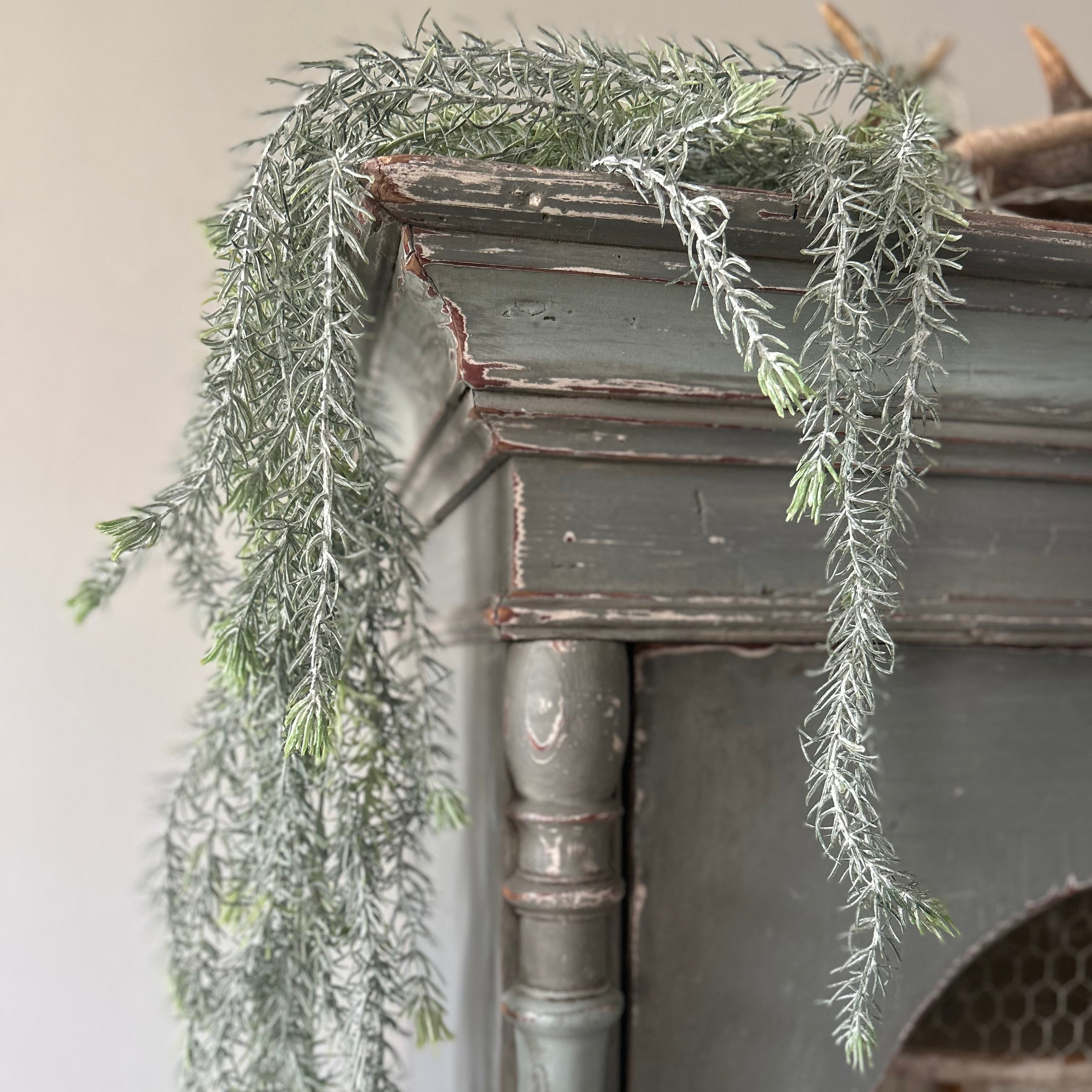 Artificial Trailing Pine