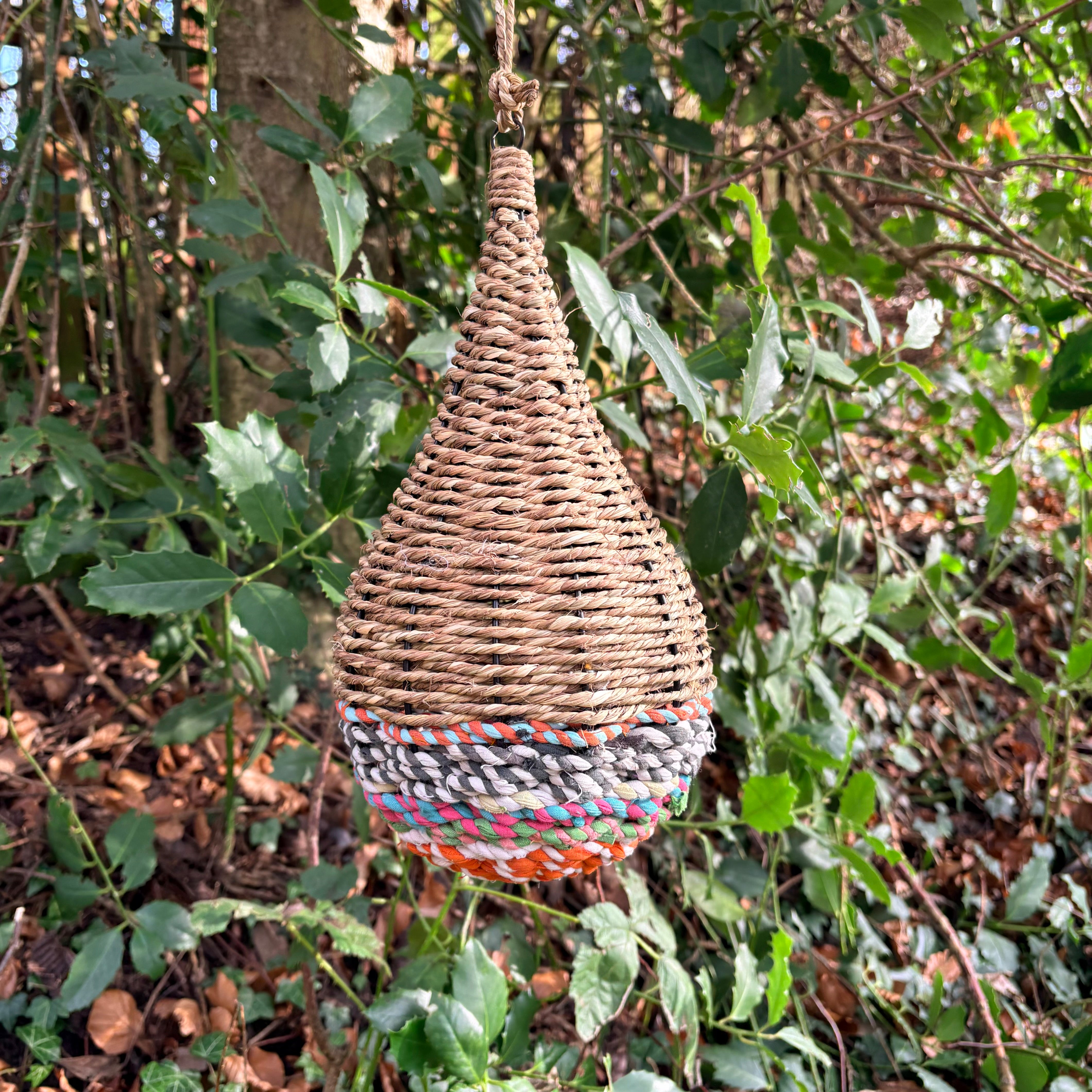 Munja Teardrop Bird Nester