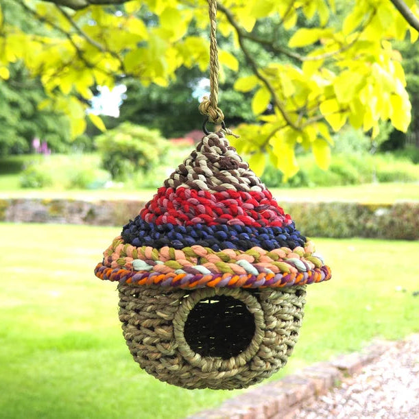 Munja Bird Nesting House