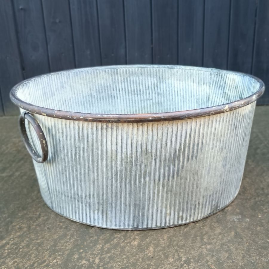 Round Zinc Planter