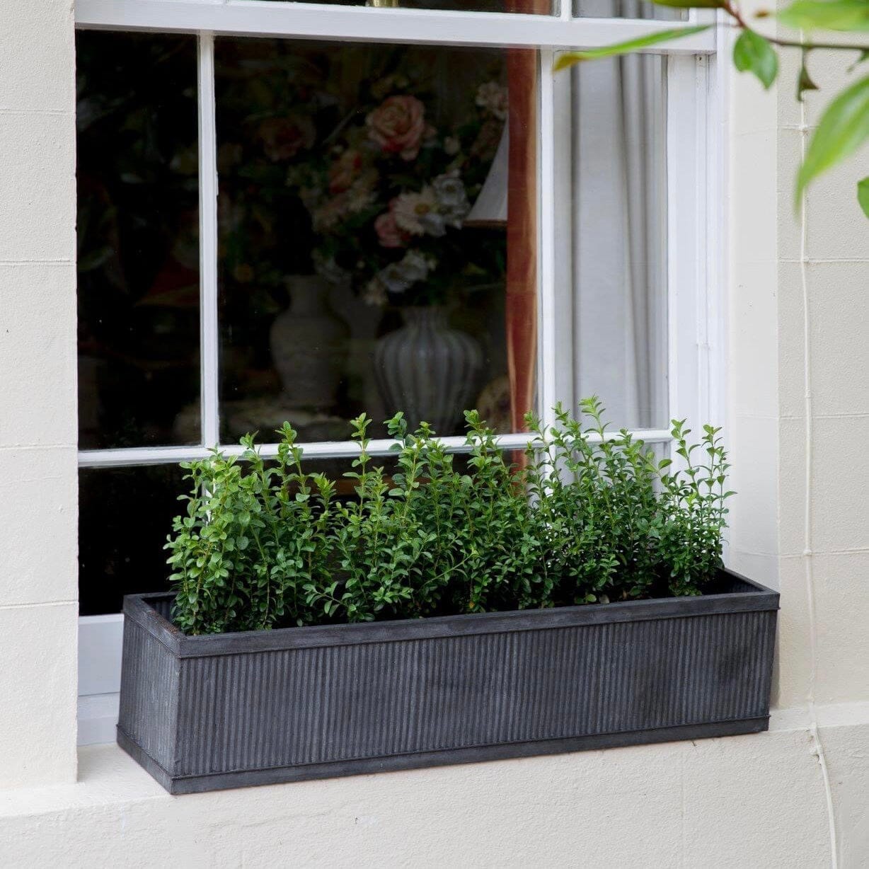 Window sill deals planter box