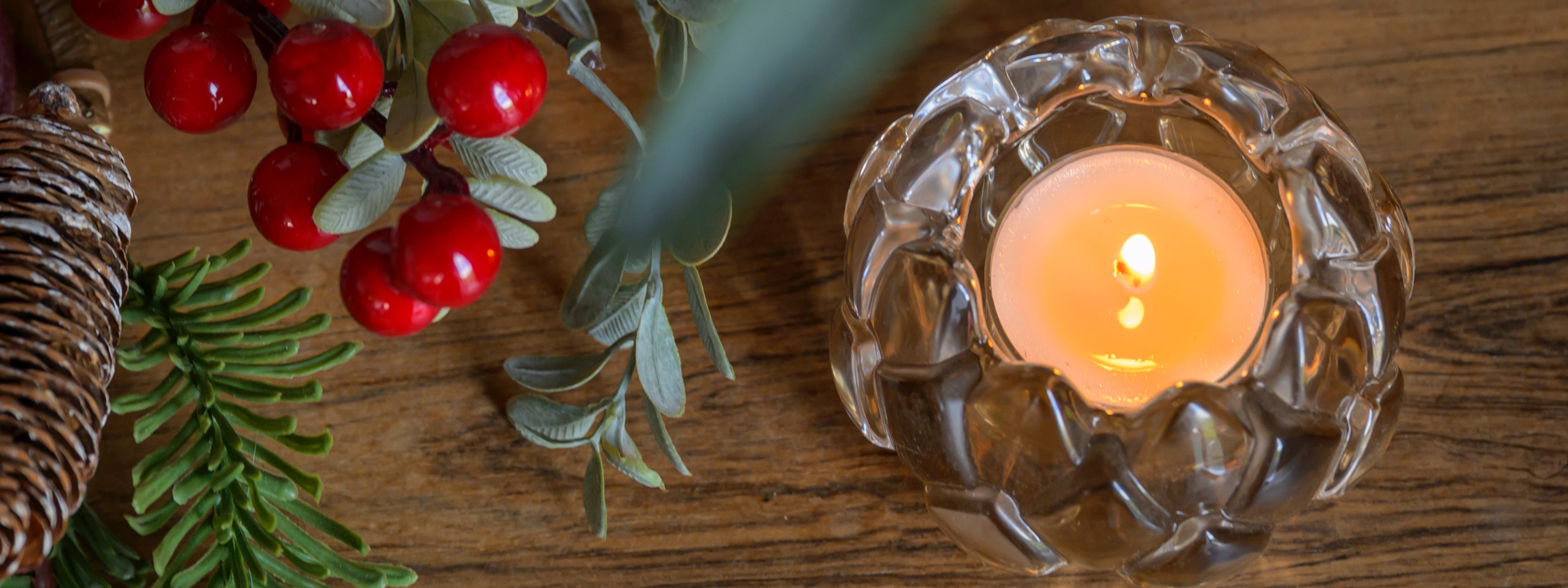 Candlelight & Seasonal Scent