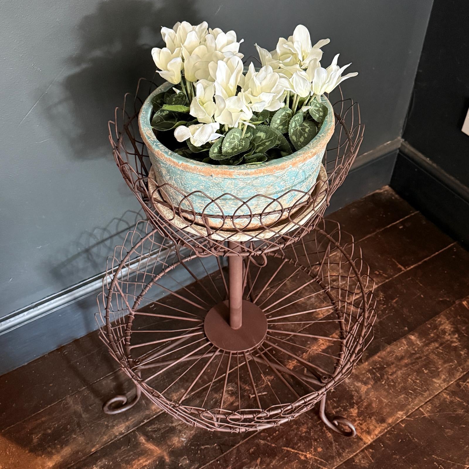 Tiered Wirework Etagere
