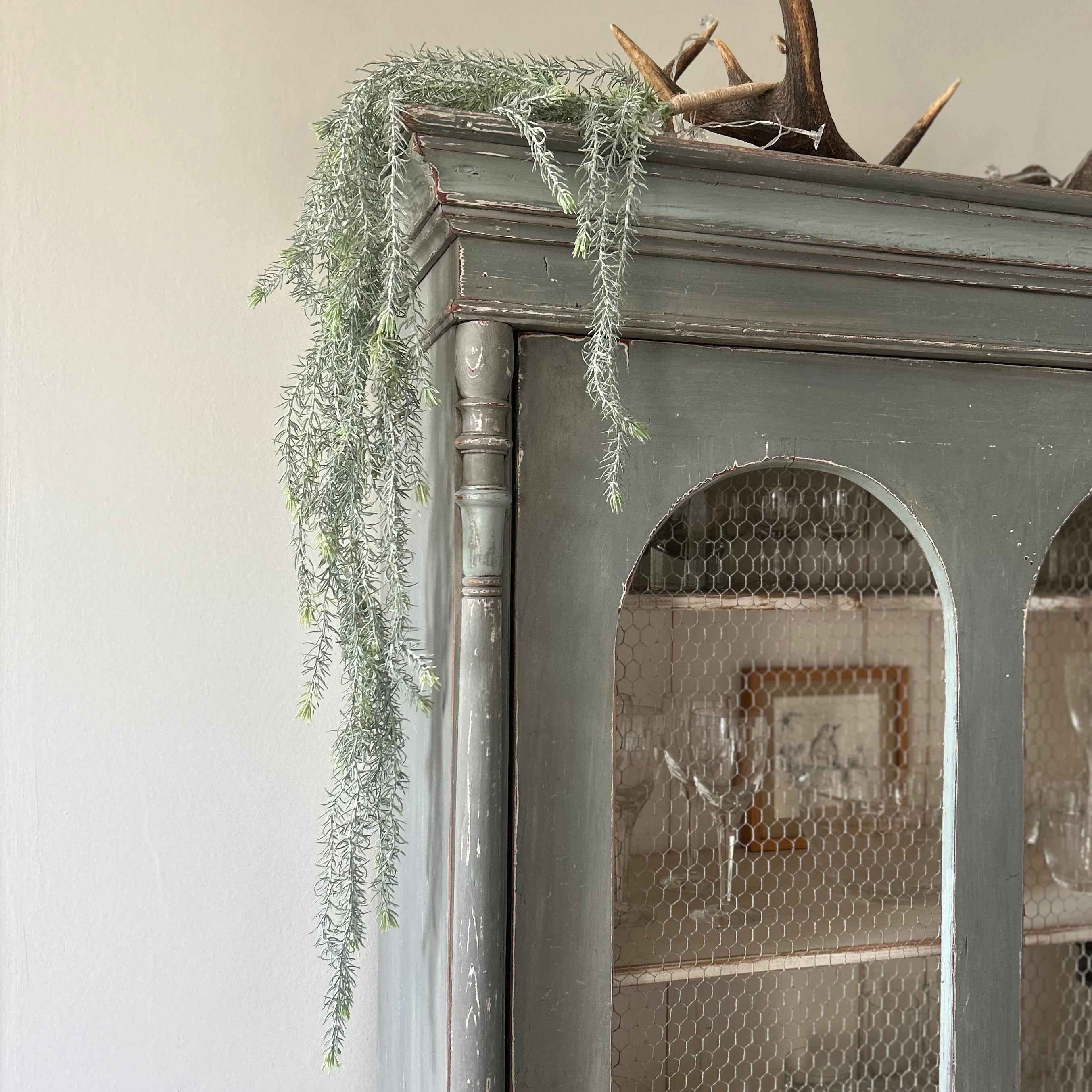 Artificial Trailing Pine