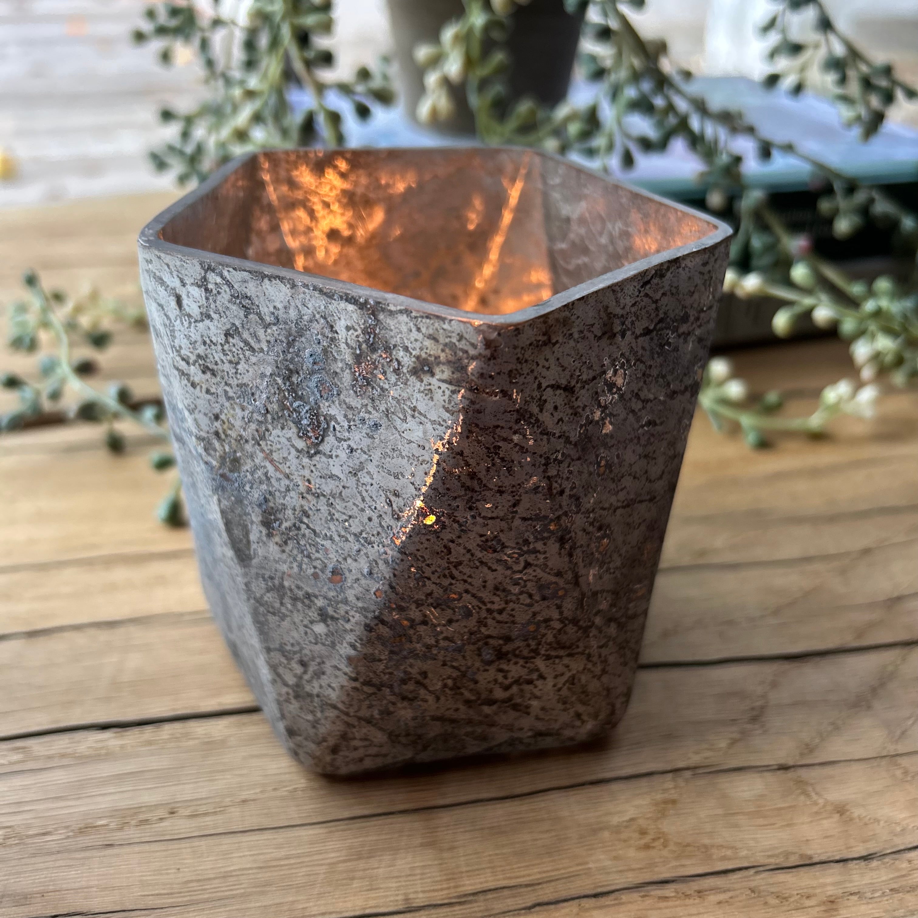 Evelyn Candle Holder