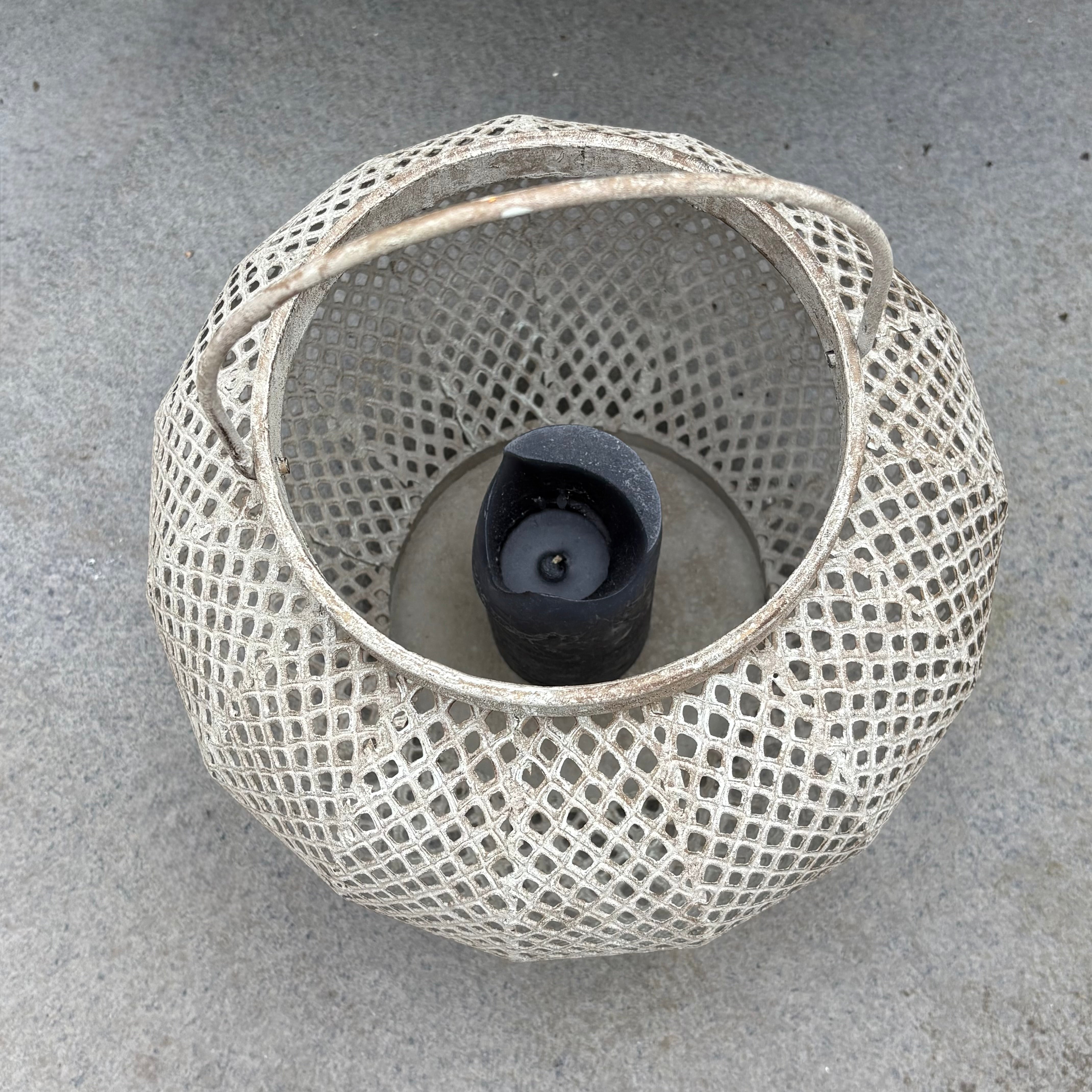 Myrtle Garden Lantern