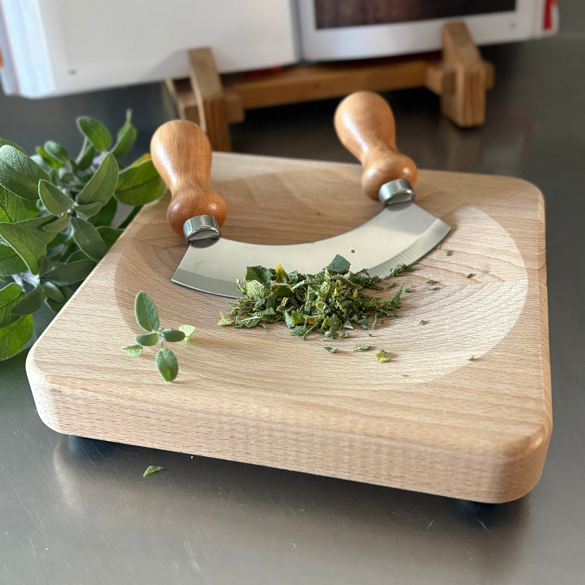Mezzaluna & Chopping Board Set
