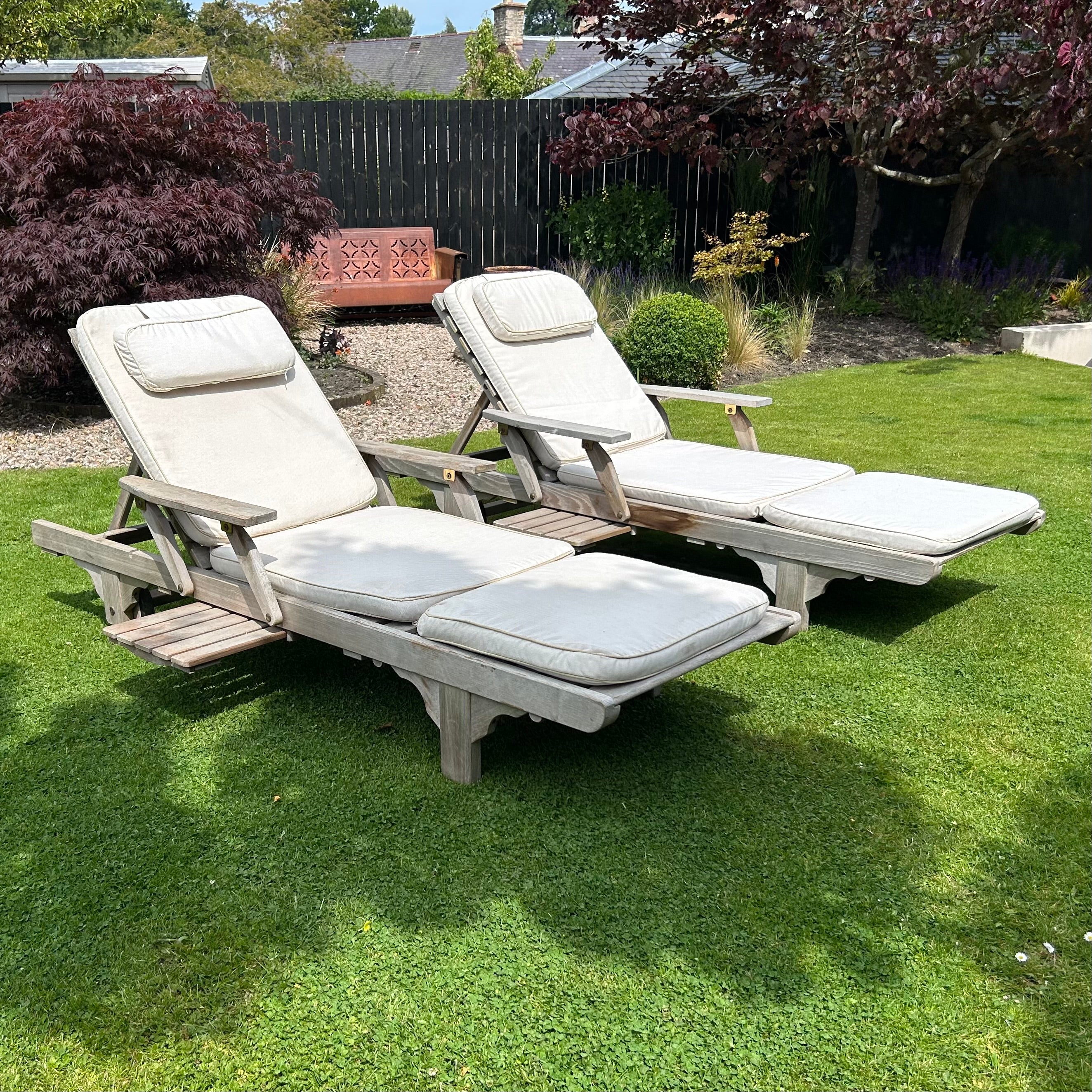 Garden Lounger With Cushion
