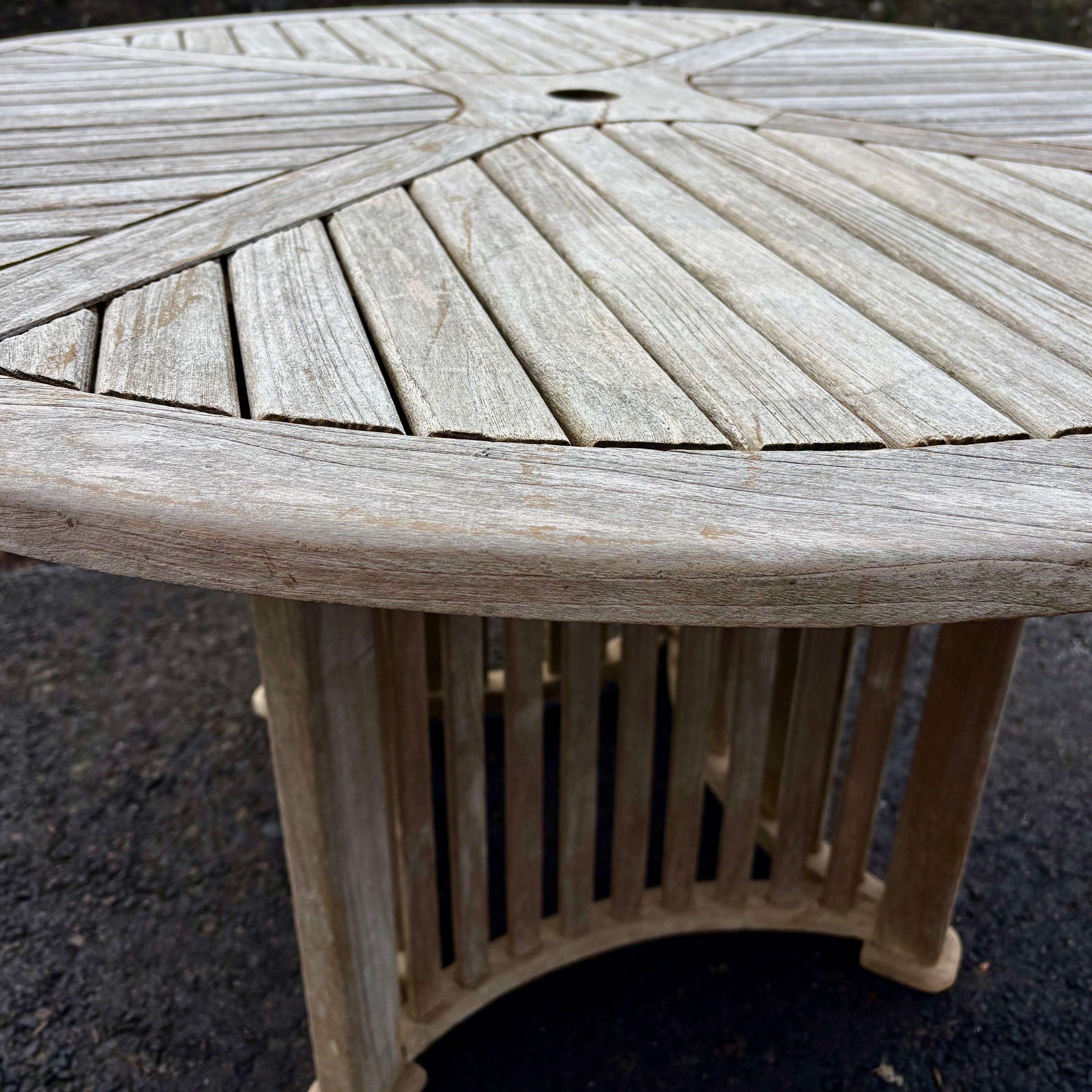 Contemporary Round Garden Table