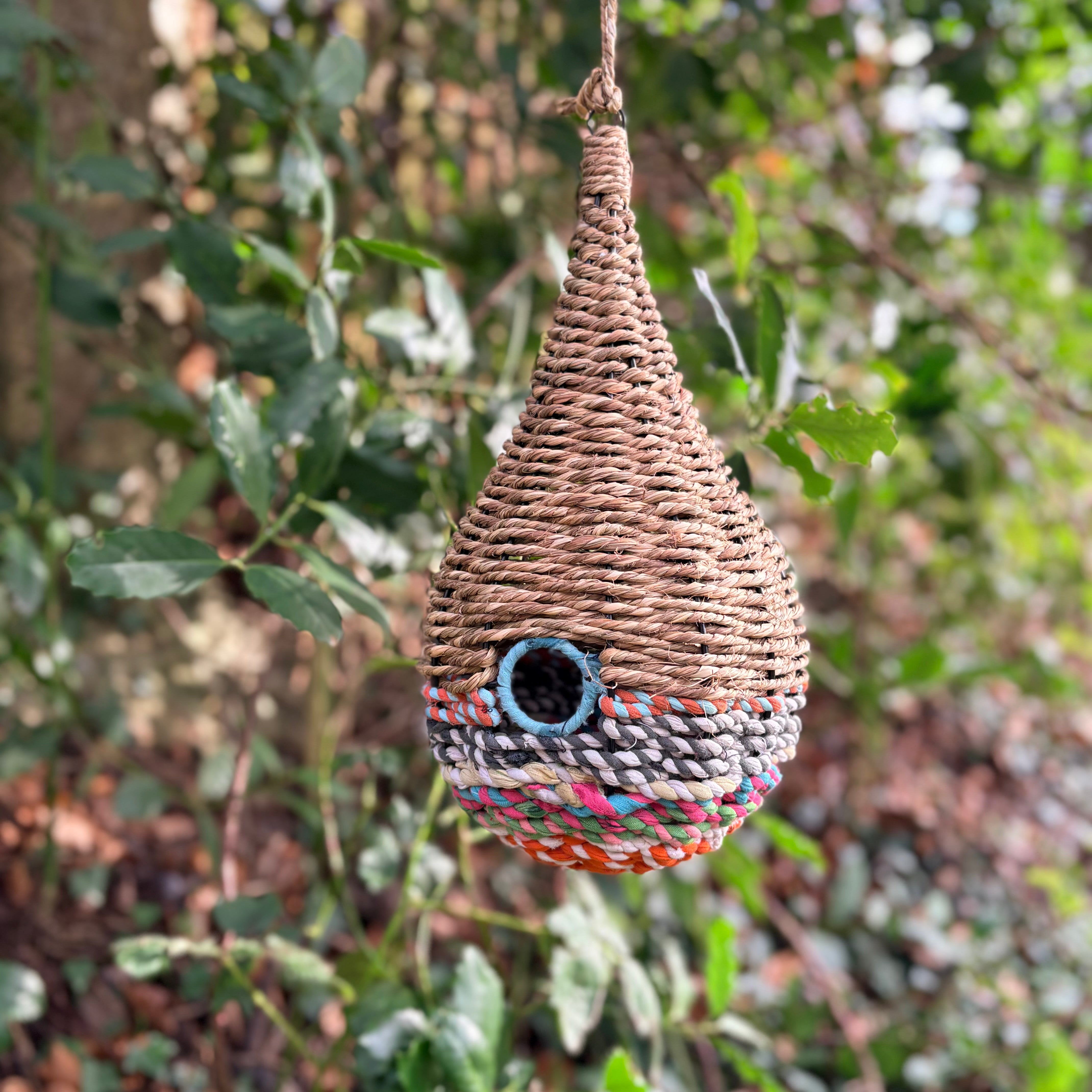 Munja Teardrop Bird Nester