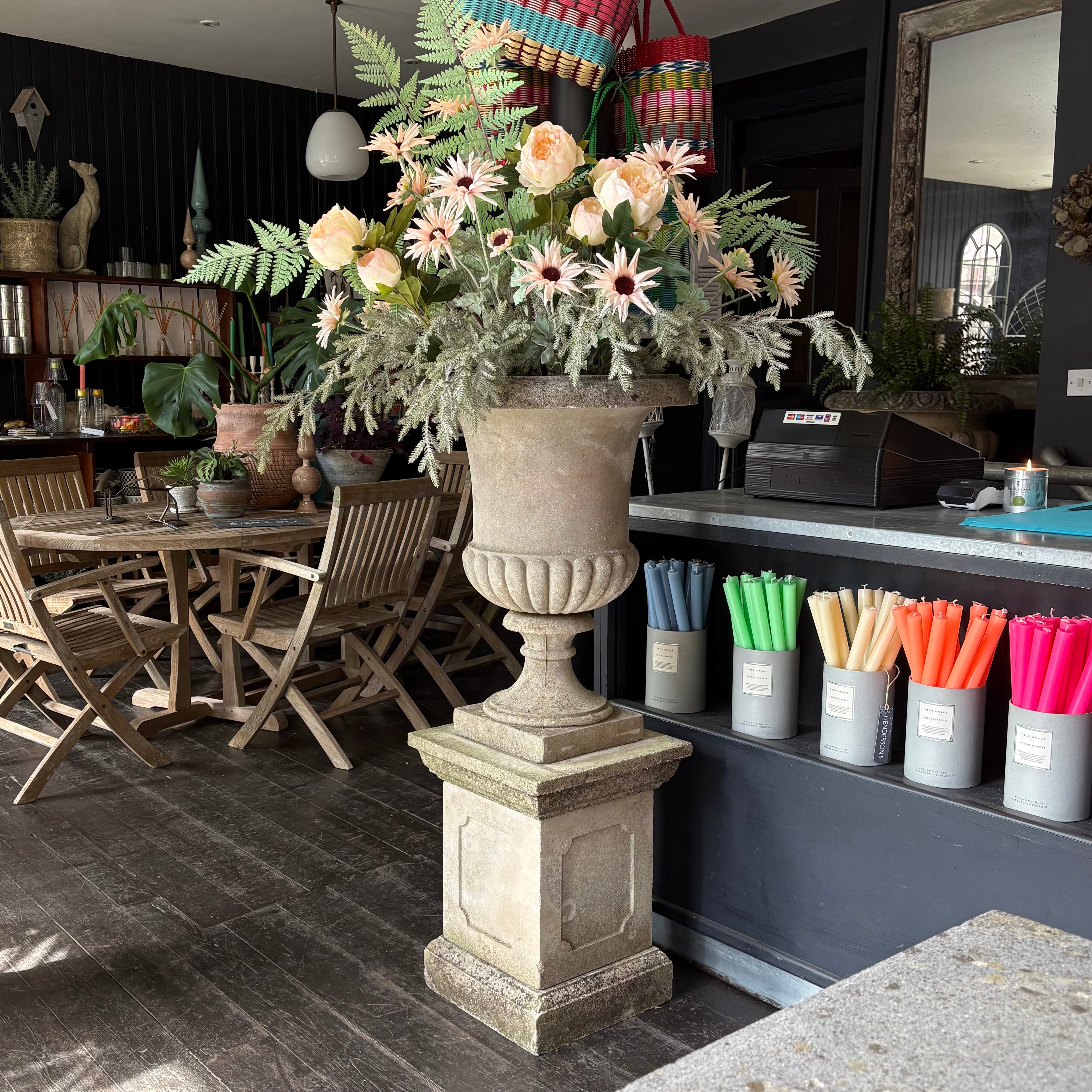 Garden Vase Planter & Pedestal