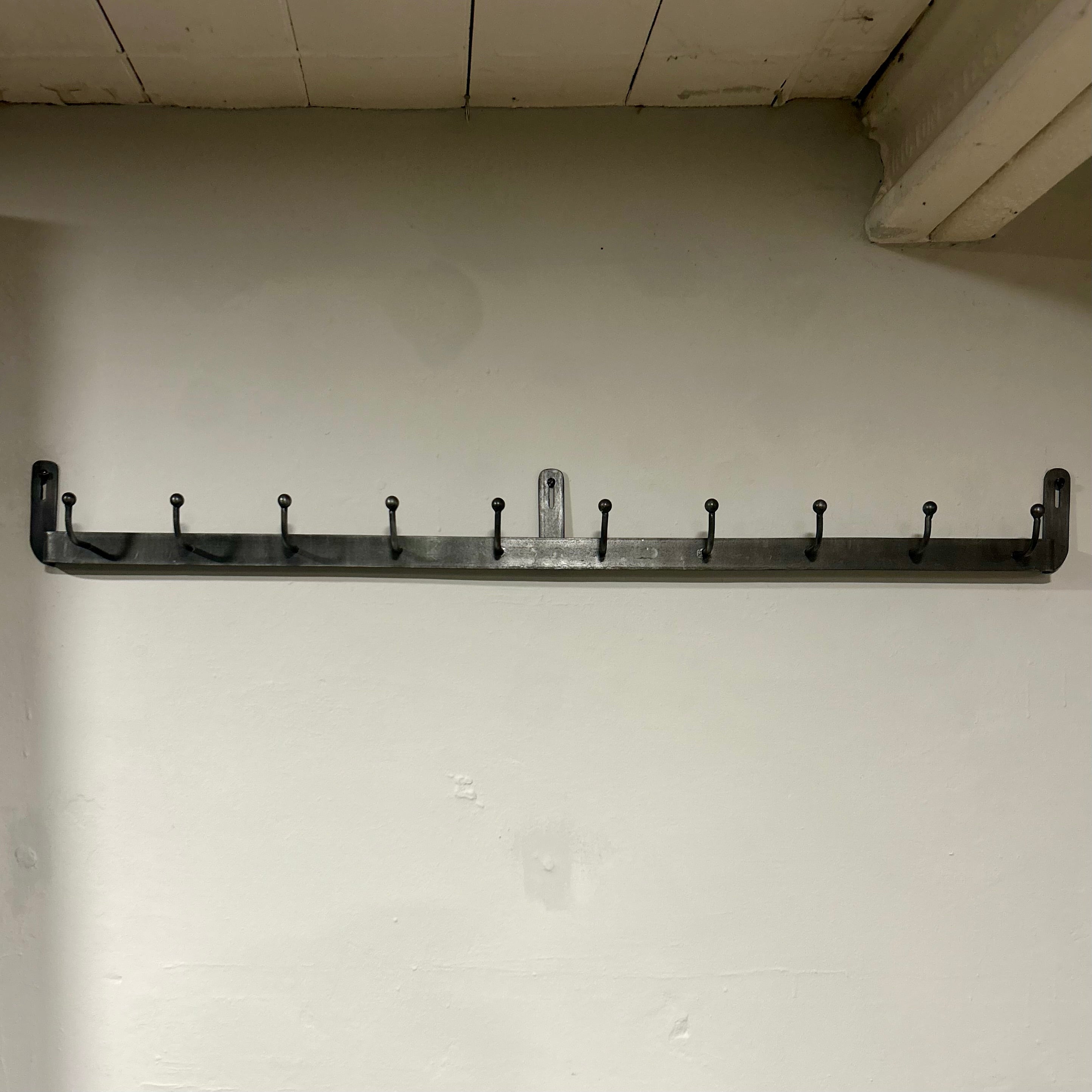 Iron Bar With Hooks