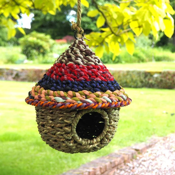 Munja Bird Nesting House