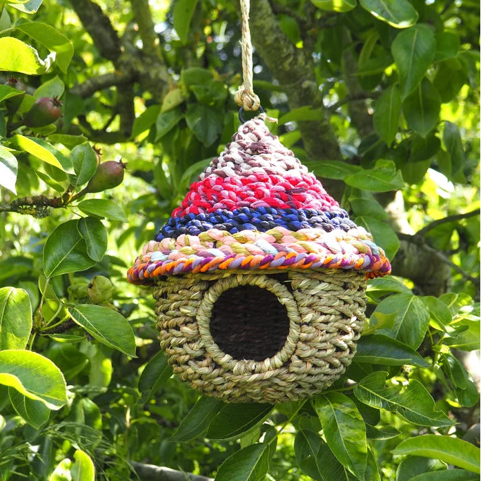 Munja Bird Nesting House