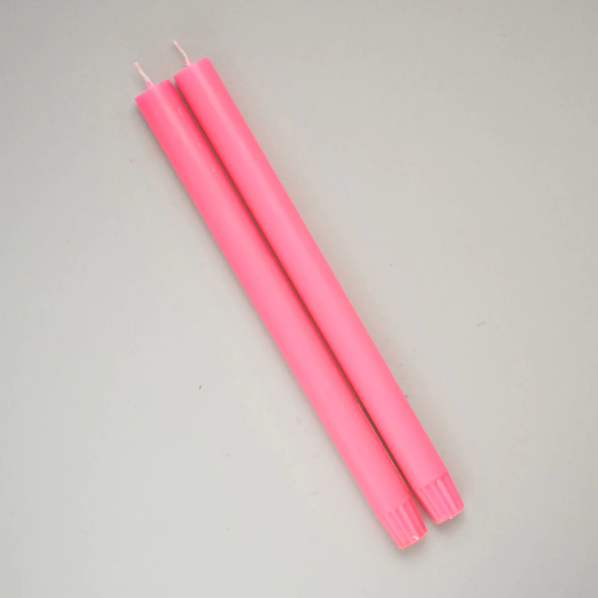 Coloured Dining Candles Dining Candles Henderson's Fluo Pink 