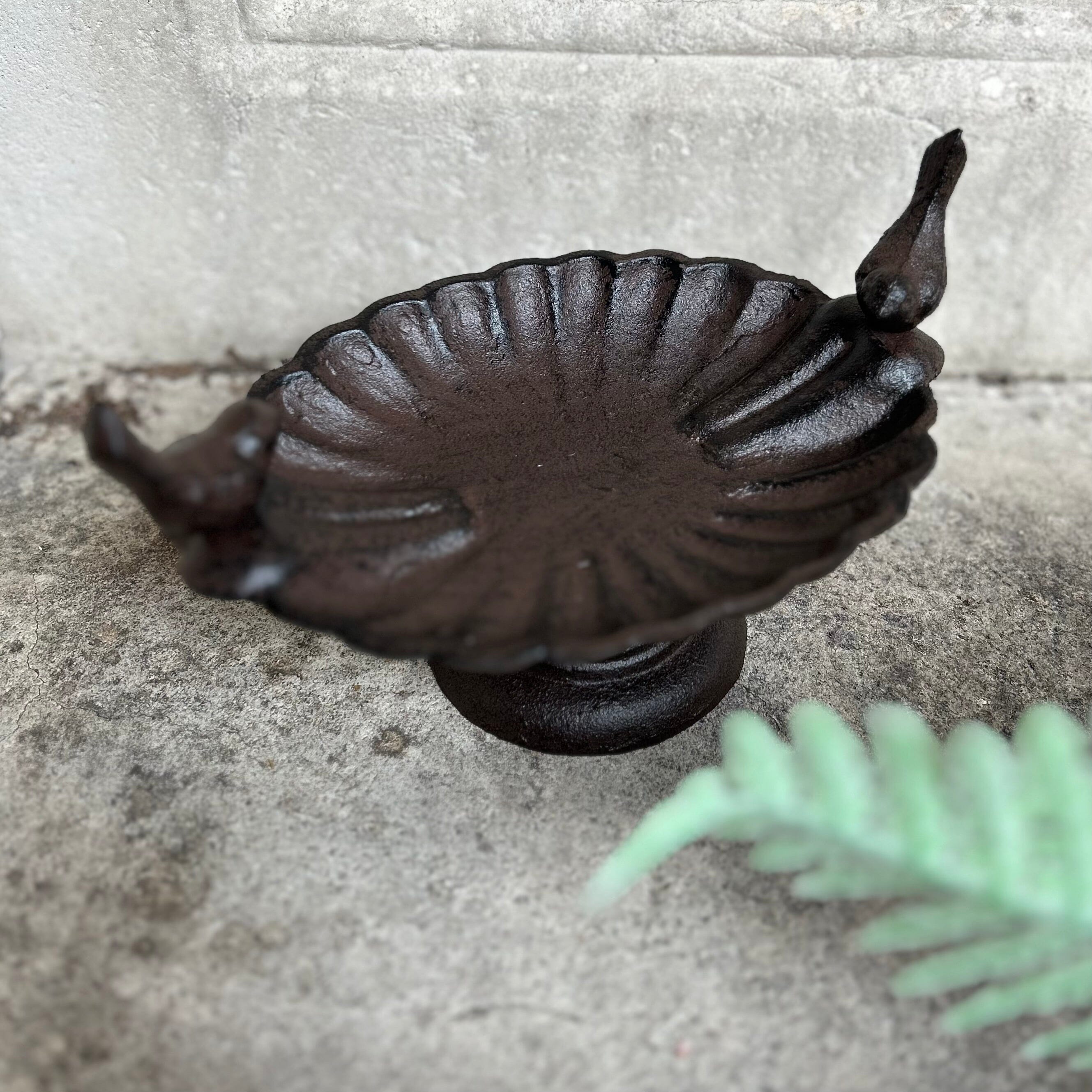 Decorative Iron Bird Bath/ Feeder Iron Bird Bath Feeder Henderson's 