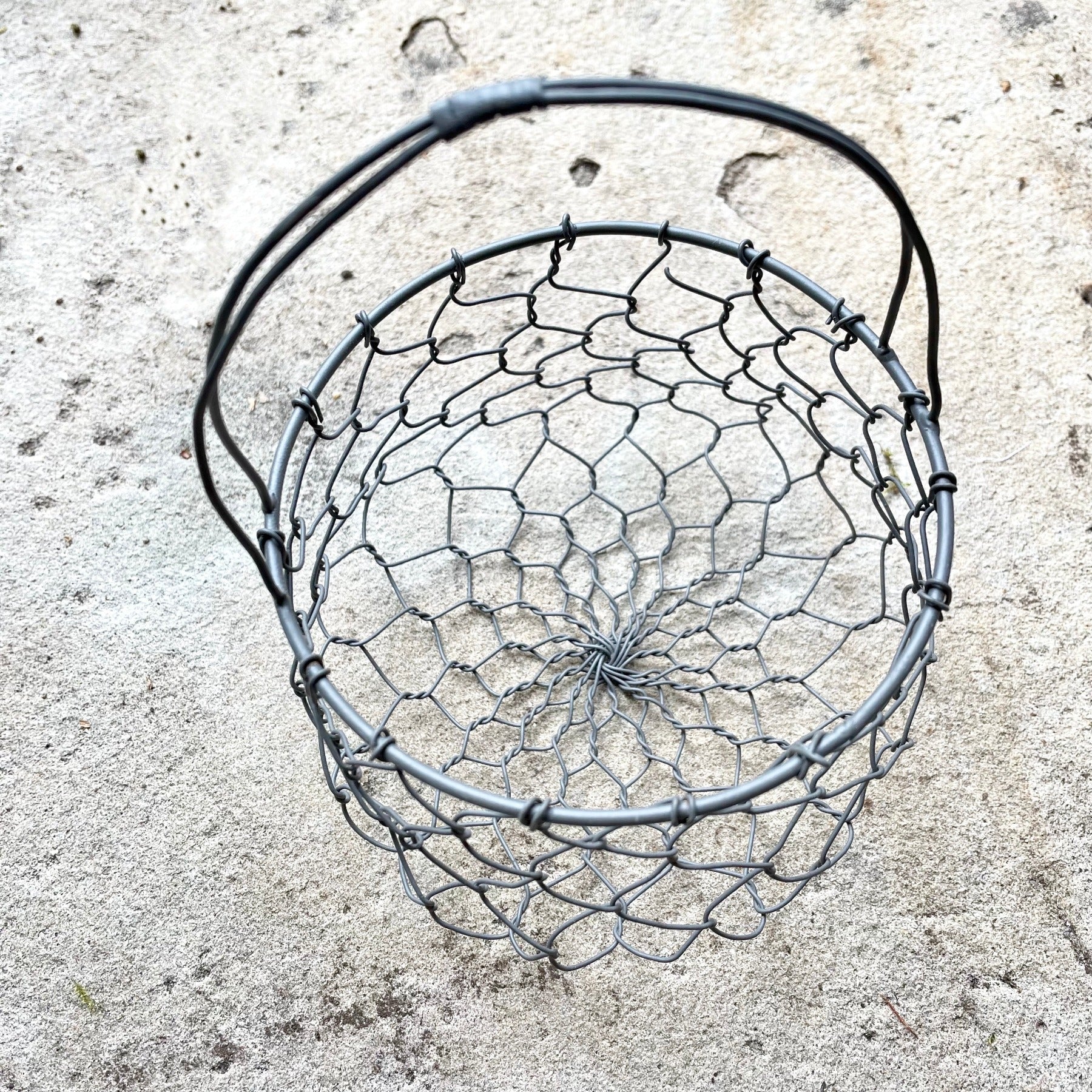 Small Round Wire Basket 